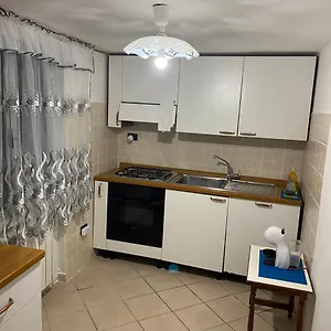 https://proprieta-intero-allogio-con-parcheggio.hotelitalianriviera.com